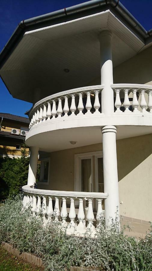 Yellow Sun 2 Apartman Apartamento Siófok Exterior foto